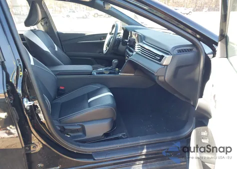 2025 Toyota Camry Se from USA, damaged, VIN 4T1DAACK8SU148941